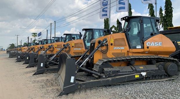 CNH Industrial, CASE Construction Equipment consegna 125 mezzi in Angola