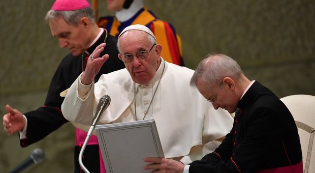 Radio Radicale da Papa Francesco consegna le firme dei detenuti