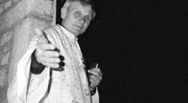 Coronavirus Pistoia, morto Ezio Palombo: il parroco che lasciò la tonaca per amore di una parrocchiana