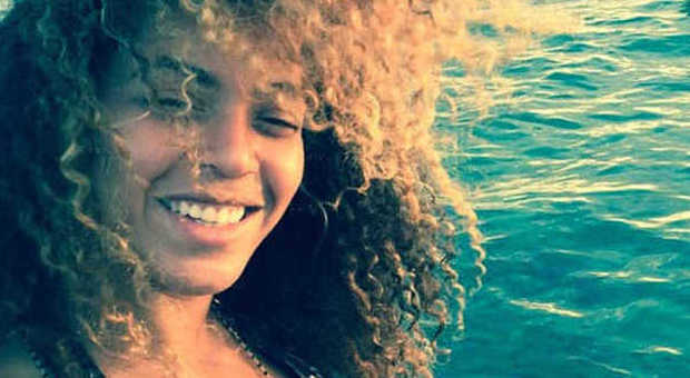 Beyoncé in vacanza italiana con la complicità di Photoshop