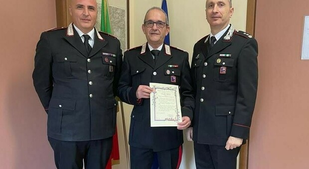 Il vice brigadiere Claudio Secci lascia il servizio attivo: il saluto di superiori e colleghi