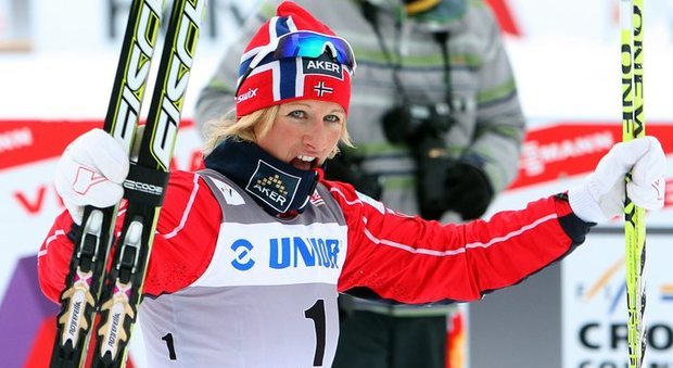 Morta a 38 anni Vibeke Skofterud, olimpionica di sci di fondo: fatale un incidente con la moto d'acqua