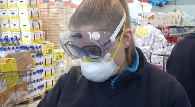 Coronavirus in Campania, il sindaco di Procida: mascherine e guanti obbligatori nei negozi