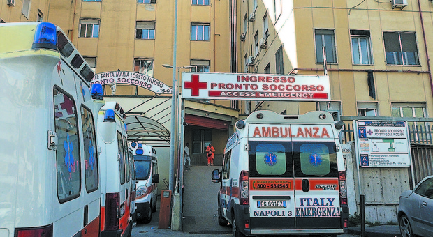 Tragedia in ospedale a Napoli, 23enne muore dopo 4 ore d'attesa. E la Lorenzin invia una task force