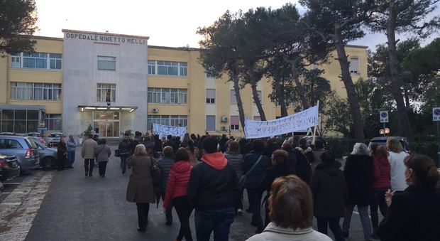 «No alla chiusura dell'ospedale Melli»: in 3.000 manifestano a San Pietro Vernotico