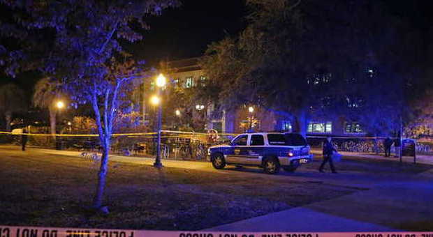 Usa, uomo spara alla Florida University e ferisce tre persone, ucciso dalla polizia