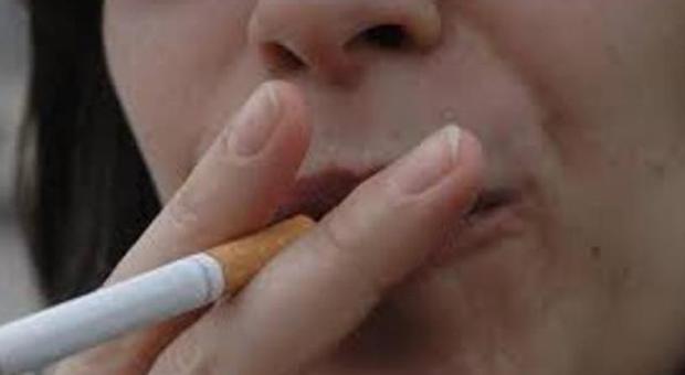 Fumo, una sigaretta “costa” 14 minuti di vita Gli oncologi scrivono a Renzi: «Collabori con noi nella lotta al tabacco»