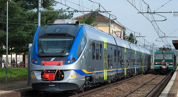 Cantieri, treni cancellati e cambi d'orario nelle Marche nel weekend