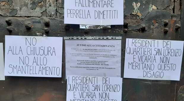 Napoli, chiusa la municipalità di San Lorenzo: rivolta e sit in dei residenti