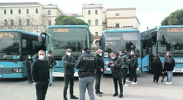 Benevento, studenti pendolari in fuga dai bus: corse vuote e terminal deserto