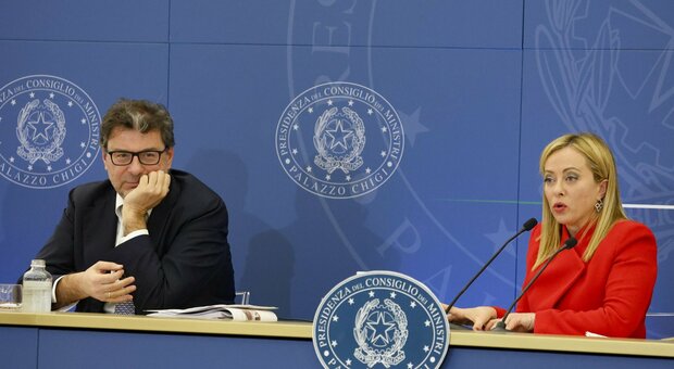 Il ministro dell'Economia Giancarlo Giorgetti e il premier Giorgia Meloni