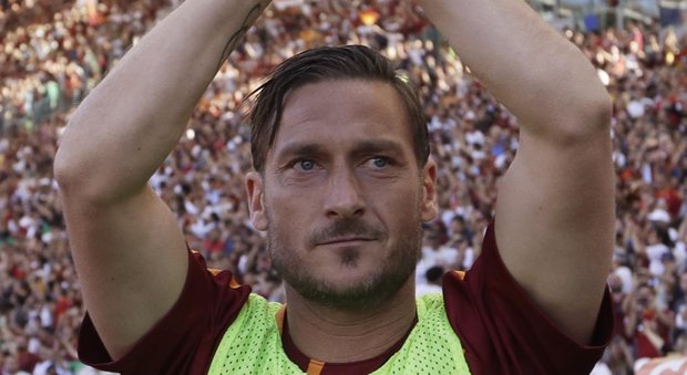 Roma, Totti risponde a Pallotta: «Non è detto che abbia smesso di giocare a calcio»