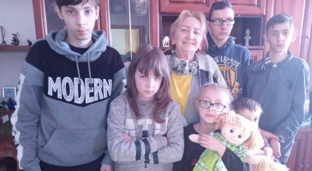 Nonna ucraina ospita undici profughi: «Ma mi stanno aiutando tutti»