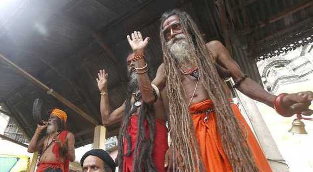Shadu, santone-star: ha capelli lunghi 11 metri