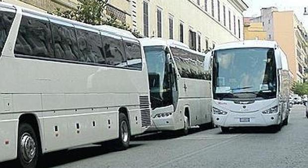 Roma, bus turistici, tariffe più alte: anche Grillo spinge la Meleo