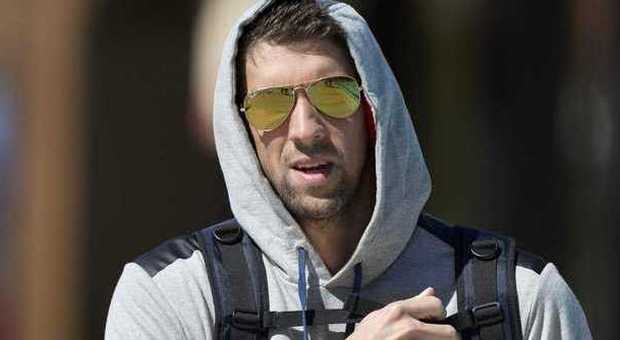 Nuoto: al volante ubriaco, arrestato Michael Phelps