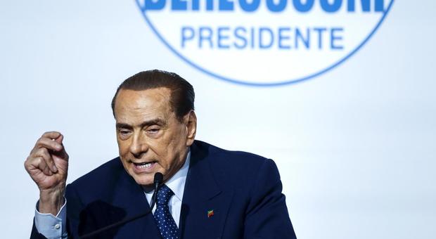 Governo, Berlusconi: «Aprire la porta a M5S? Sì, per cacciarli via»