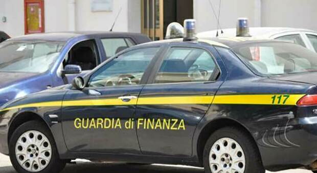 Operazione della Finanza: 4 arresti, sequestrati due kg di cocaina e 35mila euro in banconote di piccolo taglio