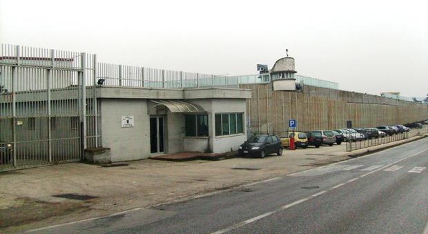 Rissa nel carcere di Ariano: detenuto pestato da due napoletani