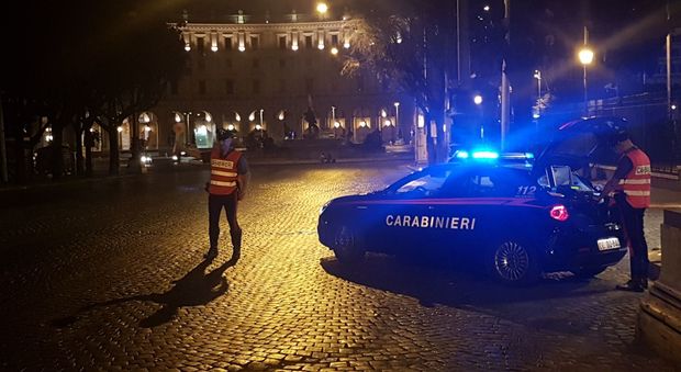 Roma, movida violenta, arrestati 18 pusher