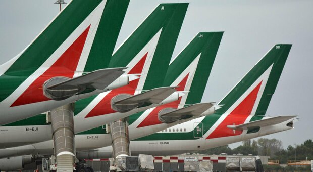 Alitalia, 75 aerei e 7.000 dipendenti: pronto il piano industriale per Ita