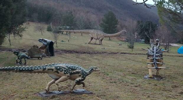 Grande parco dedicato ai dinosauri: Cingoli fa un tuffo nella preistoria