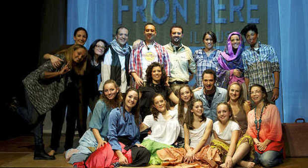 Gira l'Italia "Frontiere", il musical di giovani artisti sull'immigrazione