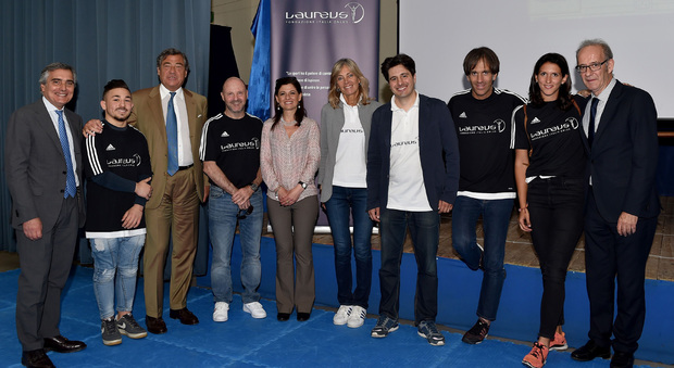 Foto di gruppo per gli amici della Fondazione Laureus Italia Onlus