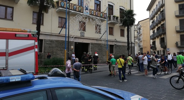 Bomba al vescovado di Avellino, resta in carcere l'attentatore