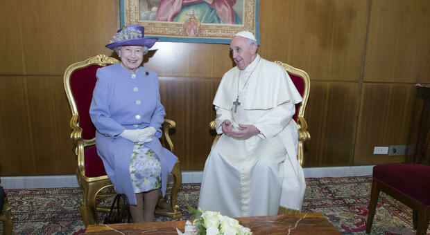 Regina Elisabetta, Biden: «Ha segnato un'era». Papa Francesco: «Esempio di devozione al dovere»
