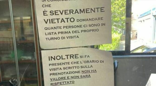 Napoli, cartelli choc al Policlinico: rimossi dal day hospital Oncologia