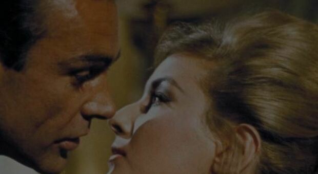Stasera in tv, sabato 25 settembre su Rete 4 «Agente 007 - Dalla Russia con amore»: curiosità e trama del film con Sean Connery