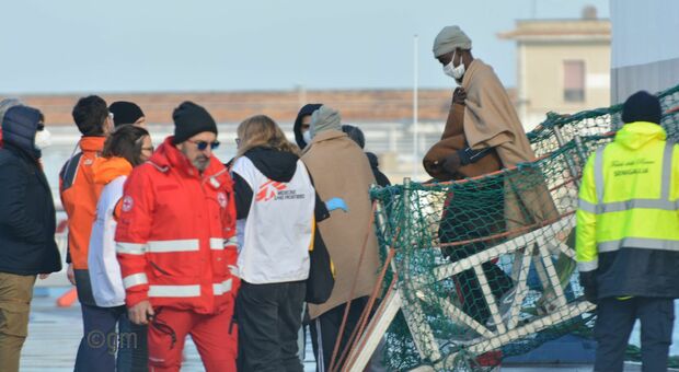 Minori migranti a Senigallia, la fuga scoperta all'ora di pranzo. Il sindaco: «Non mi hanno avvisato»