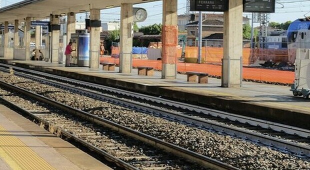 La stazione ferroviaria di Rovigo, dove l'uomo è stato travolto dal treno