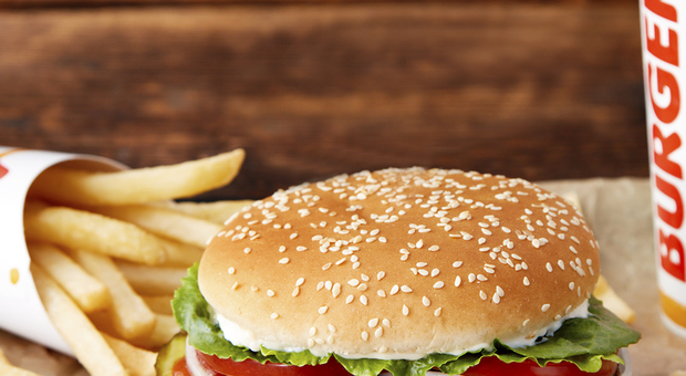 Coronavirus, Burger King distribuisce 8 tonnellate di alimenti