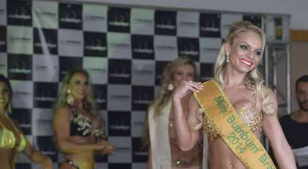 Miss Bumbum 2014: vince Indianara, 22 anni, il lato B più sexy del Brasile è suo