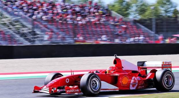 Mick Schumacher al Mugello ha provato, prima del GP, la Ferrari F2004 che fu del padre Michael