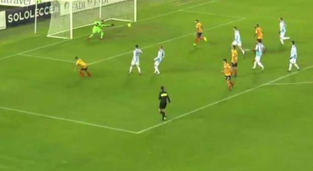 Il gol di Torromino, Lecce in vantaggio