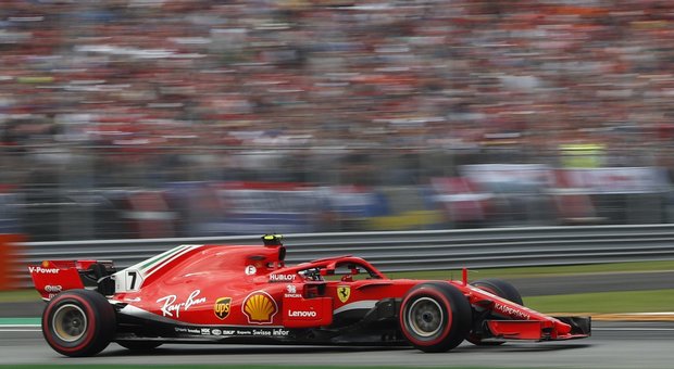 Gp d'Italia, prima fila tutta Ferrari: Raikkonen in pole, Vettel secondo