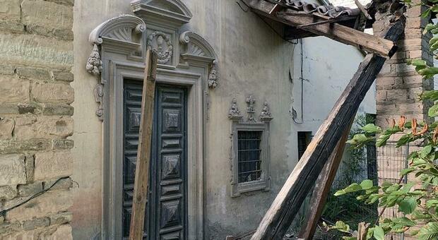 Fossombrone, crollata la parte anteriore della chiesa della Madonna del Sasso: appello per recuperarla
