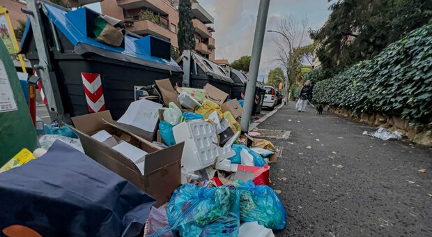 Emergenza rifiuti a Roma, Albano non può chiudere: proroga per la discarica