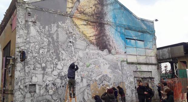 “Blu” cancella i murales a Bologna: non è arte da vendere Giallo sul destino dell'opera leccese dello street artist
