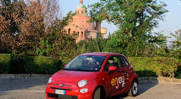 Eni: al via la collaborazione tra Enjoy e Waze per migliorare la mobilità