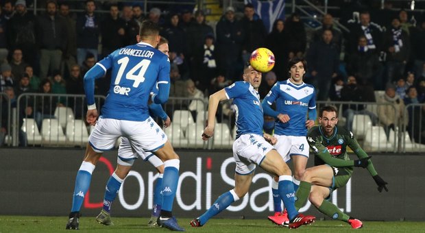 Brescia-Napoli 1-2, Gattuso vince in rimonta e ora rivede l'Europa. Cori dagli spalti: «Napoletani Coronavirus»