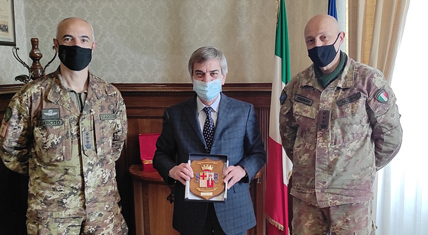Il prefetto di Perugia riceve i militari dell’Esercito impegnati nell’operazione “Strade Sicure”