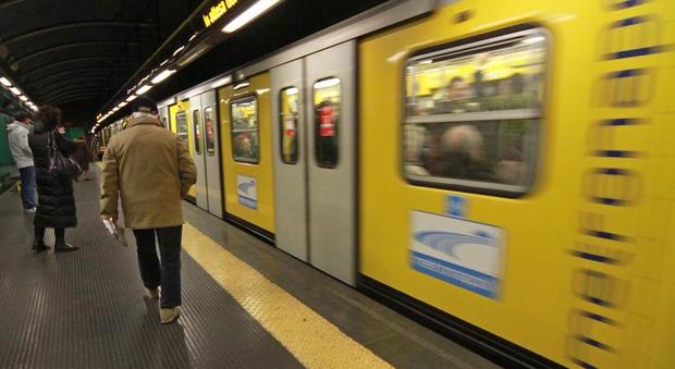 Universiadi a Napoli, è la notte del metrò fino alle 2: corse straordinarie fino all'1.30