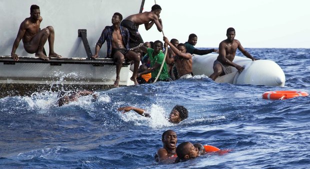 Libia, video choc della Cnn: migranti venduti all'asta