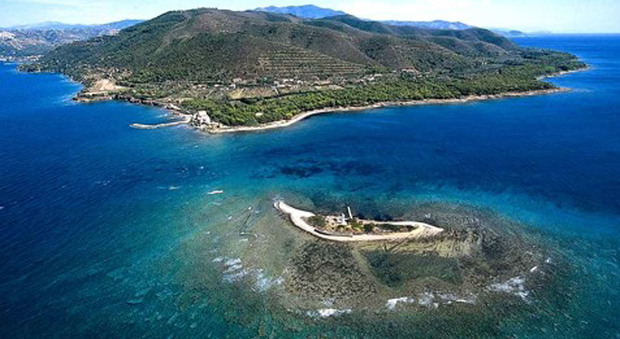 Punta Licosa e la memoria storica L'idea: recuperiamo il sommergibile affondato