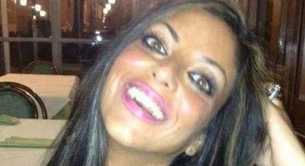 Tiziana, suicida per il video hot. La madre accusa: «Il fidanzato la costrinse a girare i video»