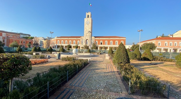 Latina, si riapre il giardino di Piazza del Popolo: l'appuntamento è per venerdì mattina